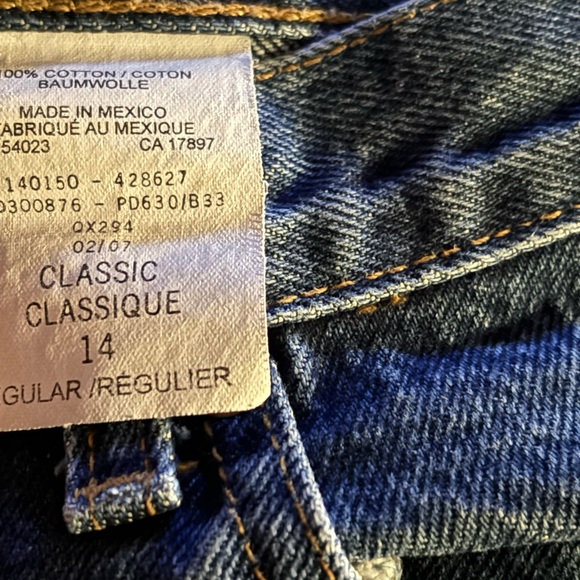 Gap jeans size 14; like new 👖classic fit - Picture 6 of 12